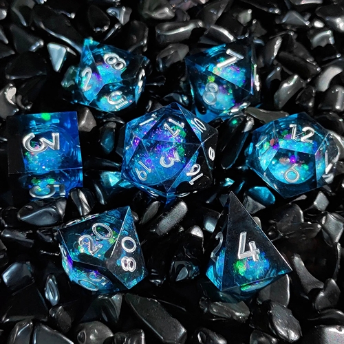 Resin Sharp edge Liquid Core - Blue - Rollespilsterninger - Epic Dwarf Dice